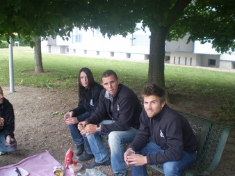 Alexandra, Anthony et Anthony (il va falloir trouver des surnoms ) Alexandra, Anthony et Anthony (il va falloir trouver des surnoms )