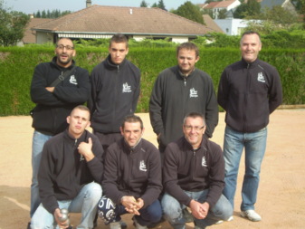 L'équipe A obtient son billet pour l' élite . L'équipe A obtient son billet pour l' élite .