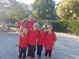 équipe Minimes B2F : Nathan Pons, Nathan Briol,, Chris Moua, Tom Trousselle et Florian Pons équipe Minimes B2F : Nathan Pons, Nathan Briol,, Chris Moua, Tom Trousselle et Florian Pons