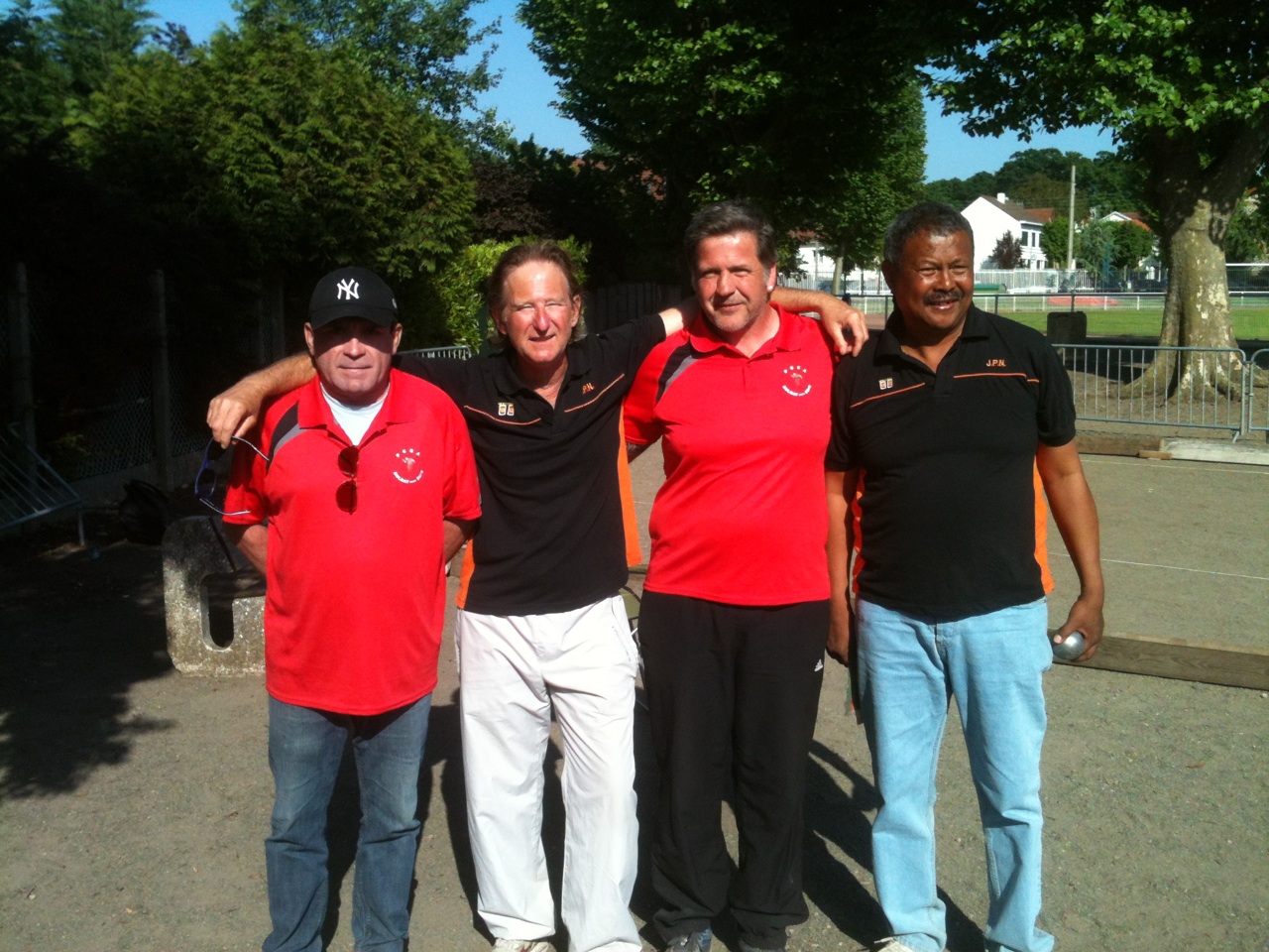 Championnat Doublette Provençale 17et 18 Mai 2015 Championnat Doublette Provençale 17et 18 Mai 2015