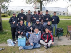 Petite pose apéro, repas, pour être en forme pour l'après midi. Petite pose apéro, repas, pour être en forme pour l'après midi.