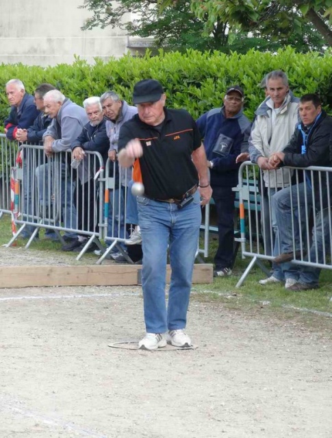 Carre Raymond. Carre Raymond.