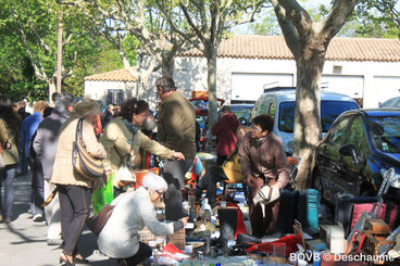 VIDE GRENIER DE LA BOULE OVALE