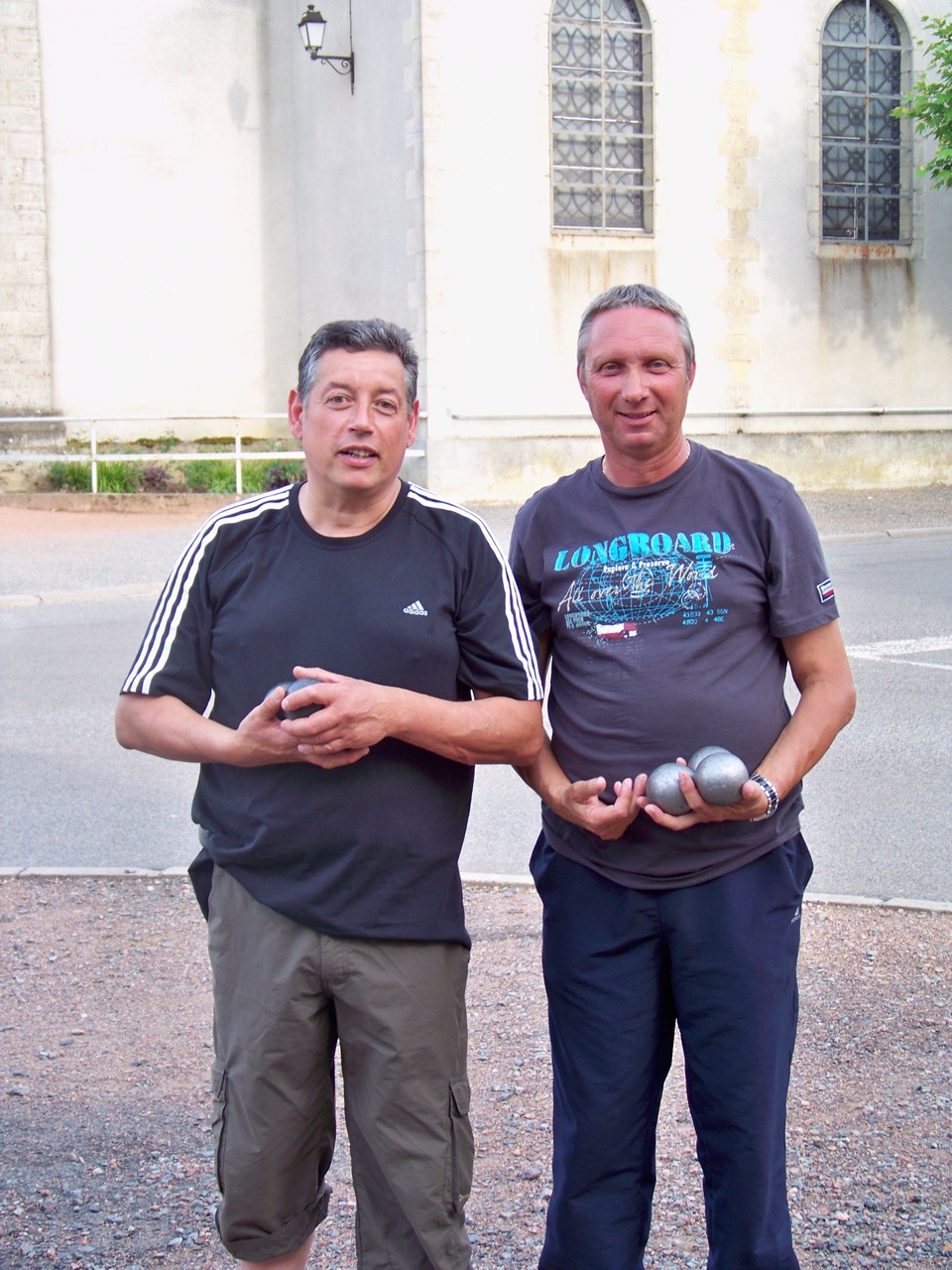 Fours 21 mai 2011 004.jpg Fours 21 mai 2011 004.jpg