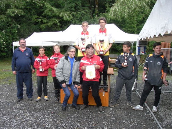 Et de 3 Podiums Pour Boulistôpotes Doublette Jeunes à Cransac Et de 3 Podiums Pour Boulistôpotes Doublette Jeunes à Cransac