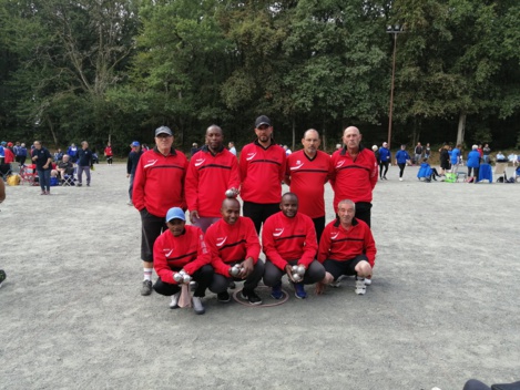 Composition d'équipe : NICOLLE Jacky (Cap.), BIZET Christopher, SEGURA Jean Marc, MARILLEAU Joel, ARCOURT Pascal, SOULE Mohamed, KAMAL Ali, MOHAMED Takia Ahmada, ALI ABDALLAH Mohamed Composition d'équipe : NICOLLE Jacky (Cap.), BIZET Christopher, SEGURA Jean Marc, MARILLEAU Joel, ARCOURT Pascal, SOULE Mohamed, KAMAL Ali, MOHAMED Takia Ahmada, ALI ABDALLAH Mohamed