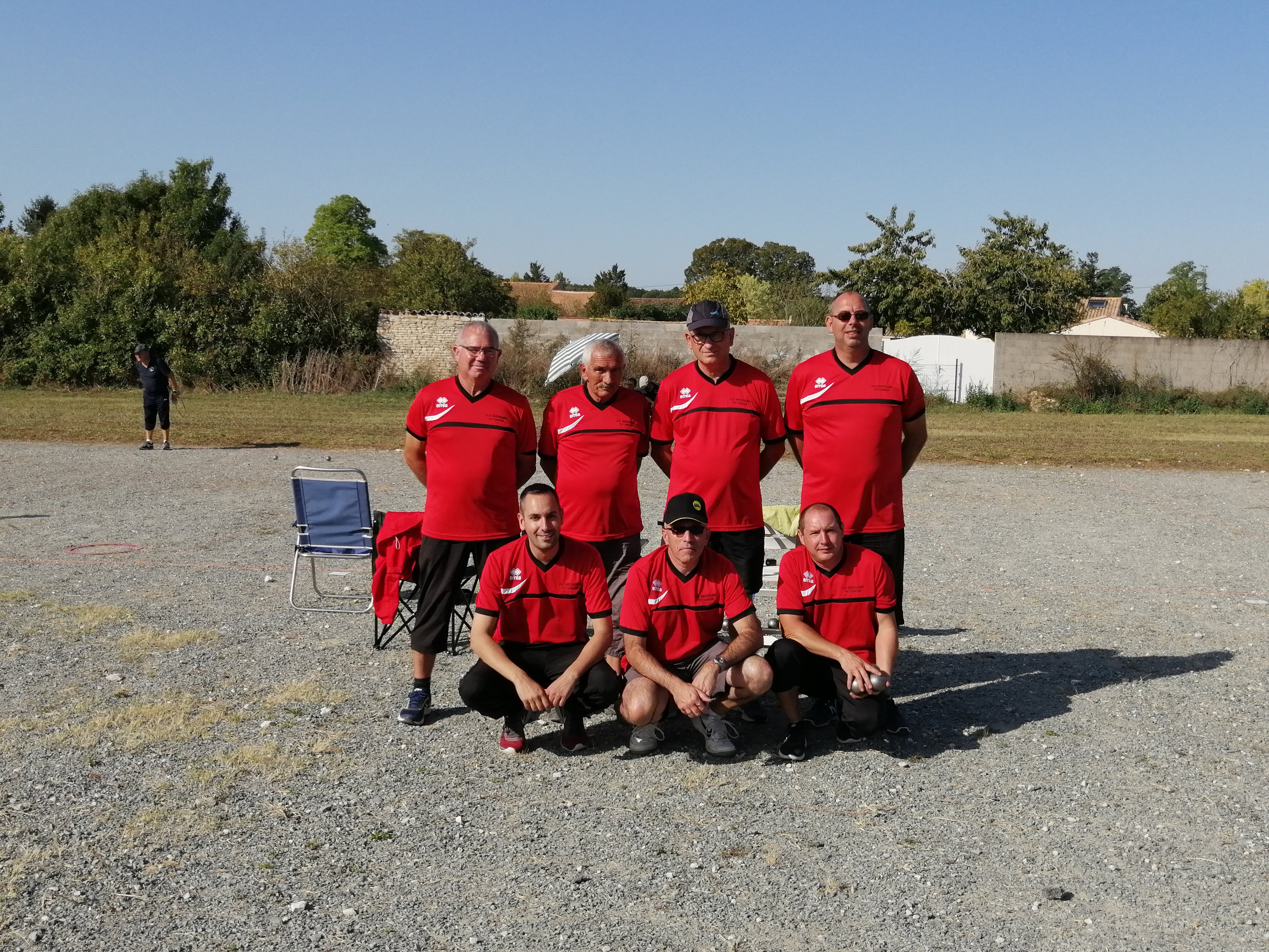 Composition d'équipe : COLAS Laurent, RIANT Jonathan, BERTRAND Bruno, BOISSEAU Pascal, BELLIER Yannick (Cap.), DOUX Cyril, LANDREAU Thierry (non présent sur la photo : COURJEAULT Patrice, DOUEZY Jean Yves)