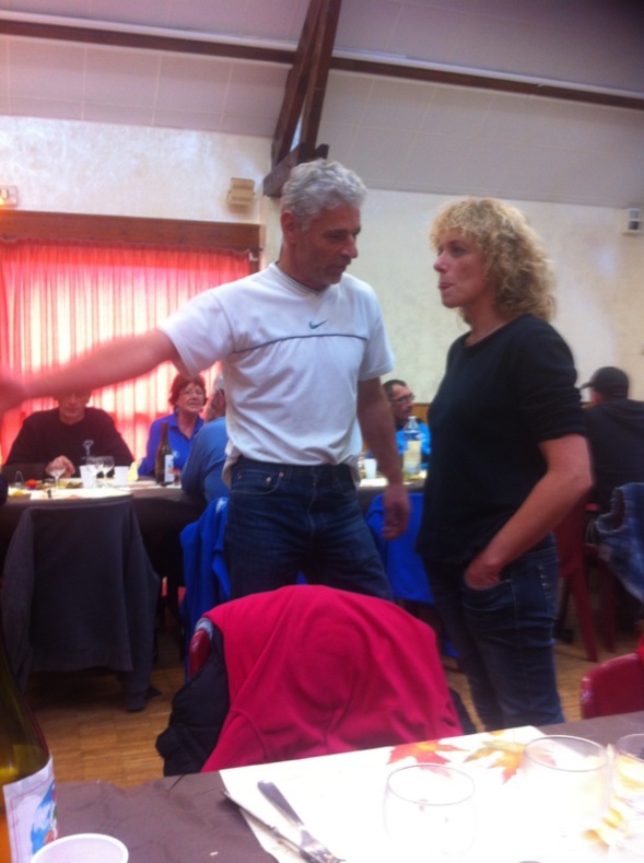 Jusqu'ou n'irait on pas pour recruter (rentre ta langue) Jusqu'ou n'irait on pas pour recruter (rentre ta langue)