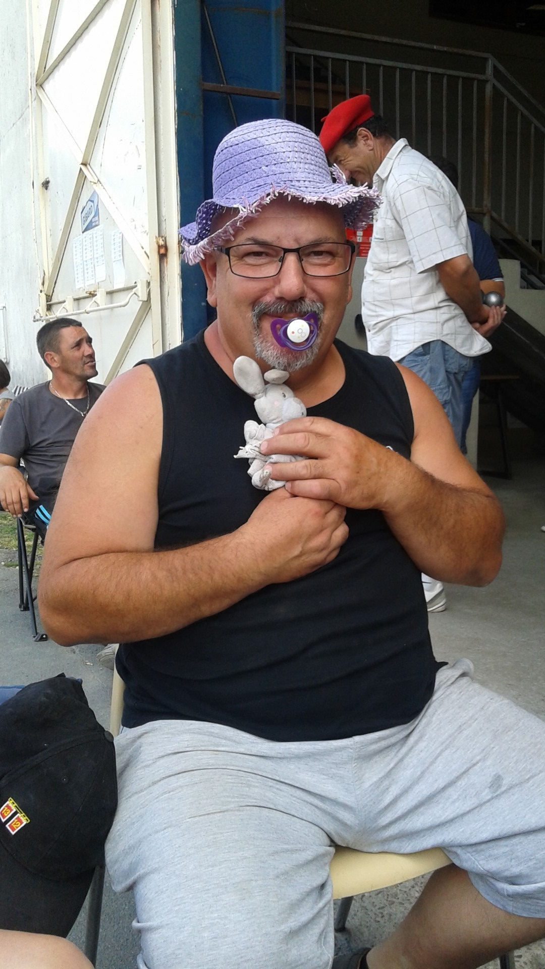BON ANNIVERSAIRE PRESIDENT LOL