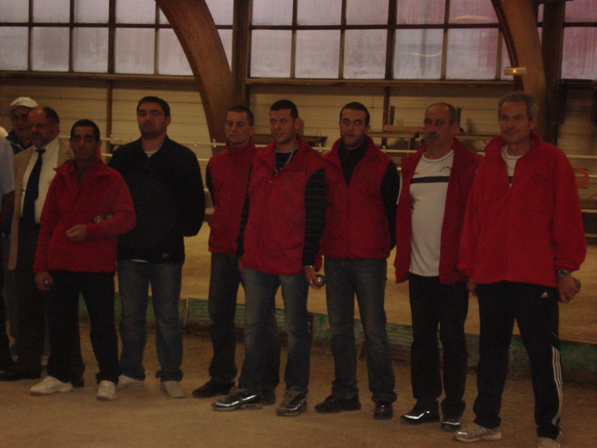 L'équipe de CALADE PETANQUE L'équipe de CALADE PETANQUE