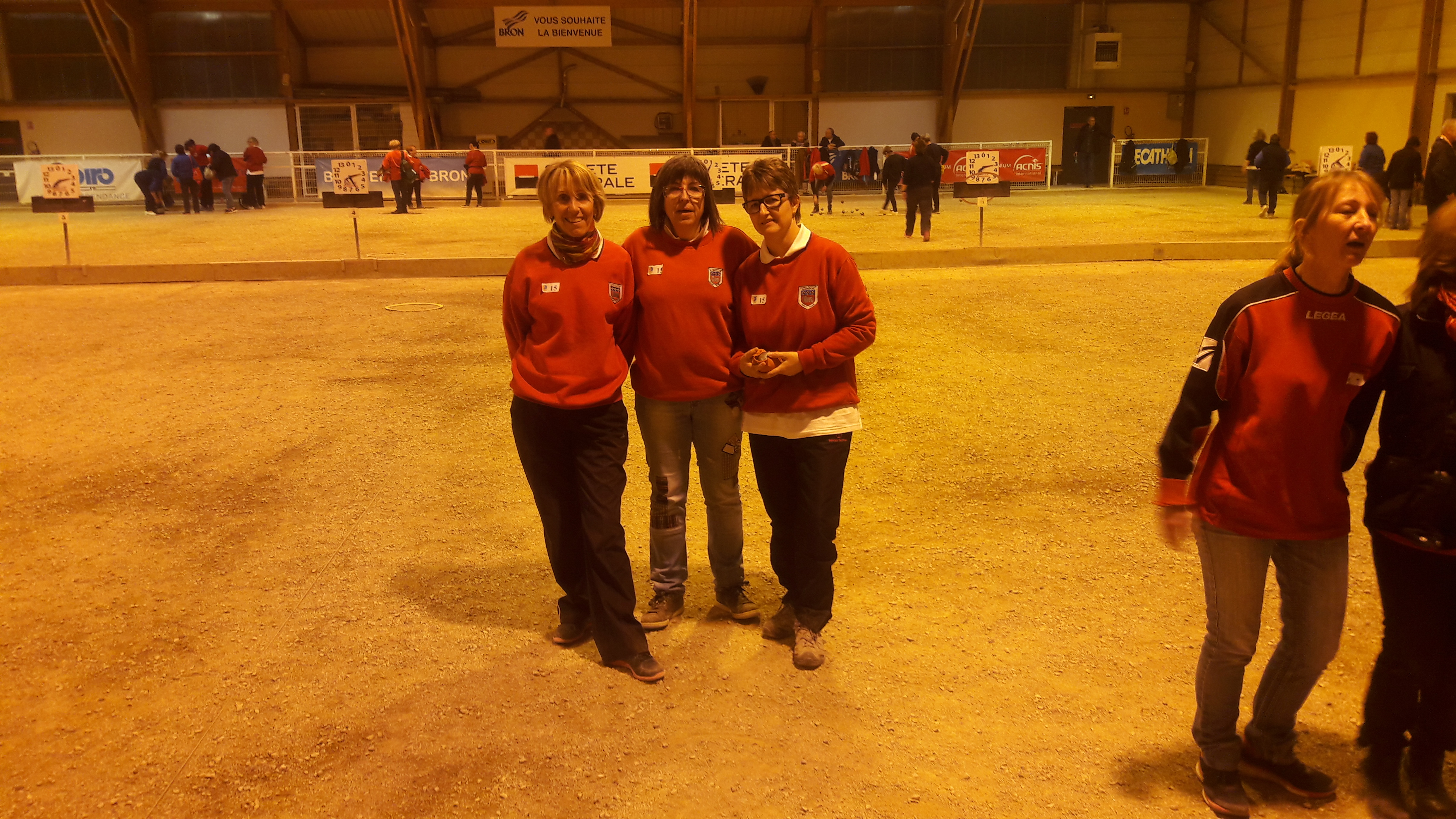 BACQUIE Brigitte - DE SANTIS Isabelle - MAISONNEUVE Muriel qualifiées pour la finale BACQUIE Brigitte - DE SANTIS Isabelle - MAISONNEUVE Muriel qualifiées pour la finale