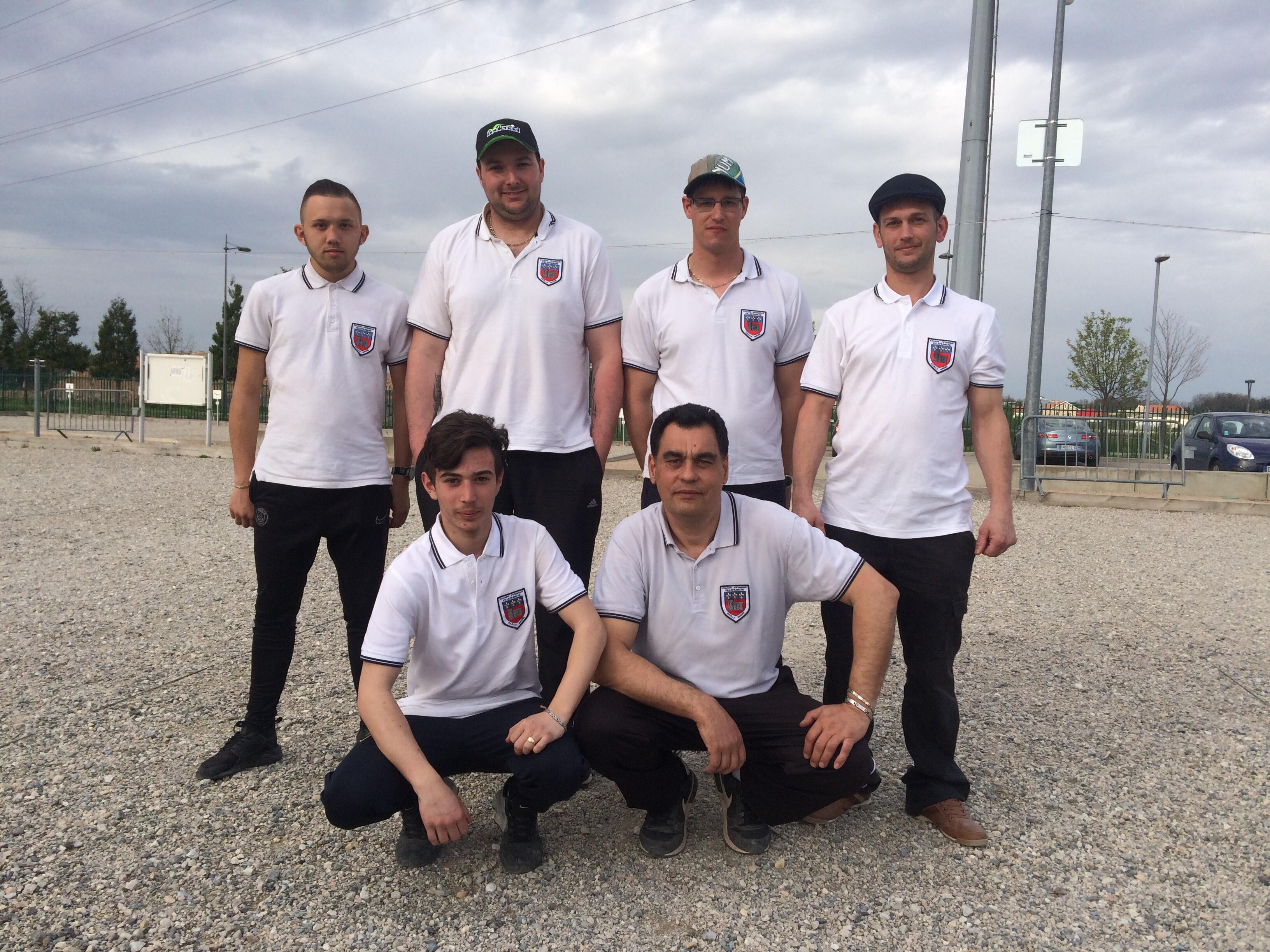 Calade 3 qui finit 1er de sa poule en 4 ème division Calade 3 qui finit 1er de sa poule en 4 ème division