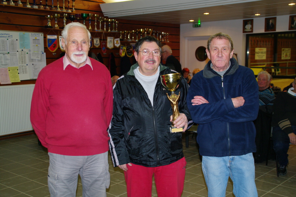 Voici le podium final au bout des 10 journées de ce mélée- démélée vétérans premier MATHON Michel  2ème CERF André et 3ème GUIARD René Voici le podium final au bout des 10 journées de ce mélée- démélée vétérans premier MATHON Michel  2ème CERF André et 3ème GUIARD René