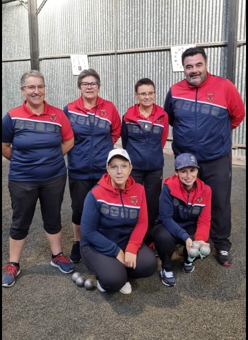 Nadia DOUET, Josiane DUBOIS, Marie-Hélène PERRUCHE, Thomas RIEGEL (Coach), Séverine MAIGNANT et Vanessa JACQUET.