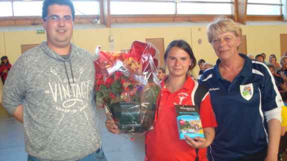 Lauriane Jacquin de Fleury entourée de Jérémy Pin et de Claudine Bonjour Lauriane Jacquin de Fleury entourée de Jérémy Pin et de Claudine Bonjour