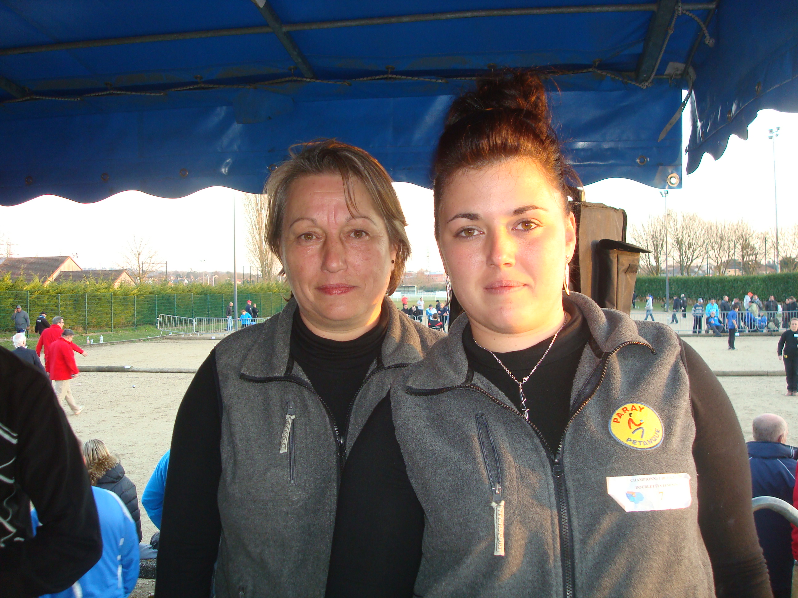 Corinne & Sophie Ménager de Paray V. Poste