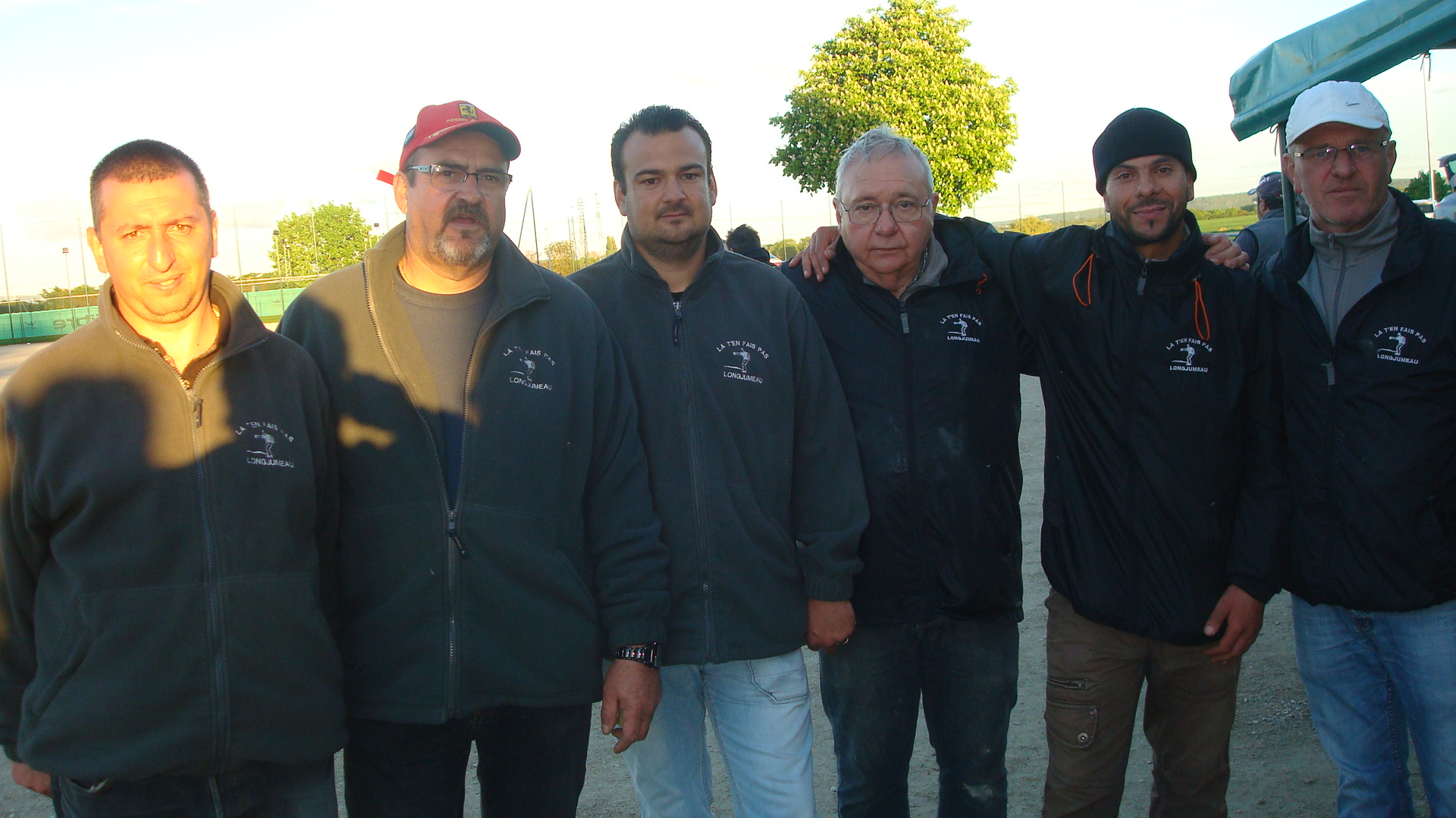 Les 2 équipes de Longjumeau : T. Labionda/ G. Bauron/ K. Neuts & M. Codel / M. Maamma/ J.L Bouville