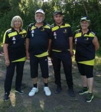 Equipes : BLACHERE Martine/CROZE Michel et LAFONT Kévin/VERGNON Eveline Equipes : BLACHERE Martine/CROZE Michel et LAFONT Kévin/VERGNON Eveline