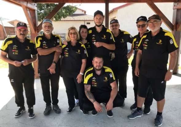Equipe Bobet: M.VERILHAC/M.CROZE/M.BLACHERE/M.A.FAURE/F.GUILHOT/C.VERILHAC/JC.BLACHERE/JC.BEJARANO/accroupi D.FOSSIEZ Equipe Bobet: M.VERILHAC/M.CROZE/M.BLACHERE/M.A.FAURE/F.GUILHOT/C.VERILHAC/JC.BLACHERE/JC.BEJARANO/accroupi D.FOSSIEZ