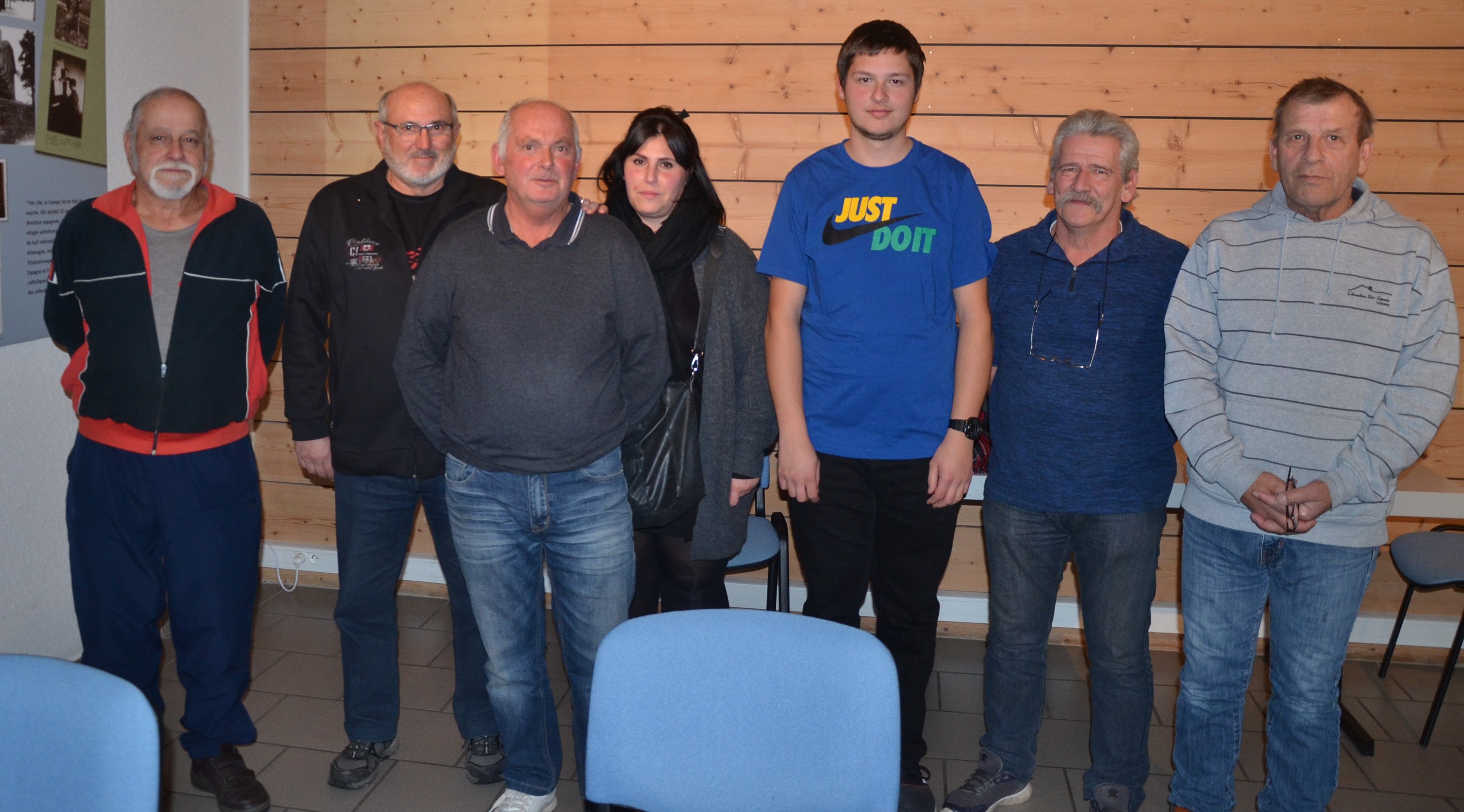de G. à D.: Michel CROZE, JC BEJARANO, Joseph JUBAN, Marie Anaïs FAURE, Florian GUILHOT, Roland RIOU, Henri FERNANDEZ