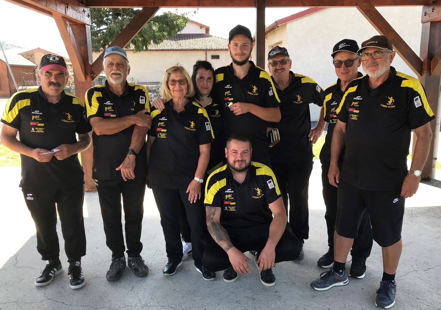 Equipe Bobet: M.VERILHAC/M.CROZE/M.BLACHERE/M.A.FAURE/F.GUILHOT/C.VERILHAC/JC.BLACHERE/JC.BEJARANO/accroupi D.FOSSIEZ Equipe Bobet: M.VERILHAC/M.CROZE/M.BLACHERE/M.A.FAURE/F.GUILHOT/C.VERILHAC/JC.BLACHERE/JC.BEJARANO/accroupi D.FOSSIEZ