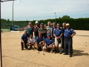 LES VETERANS ( B ) CALENT EN DEMI FACE A BUSSET