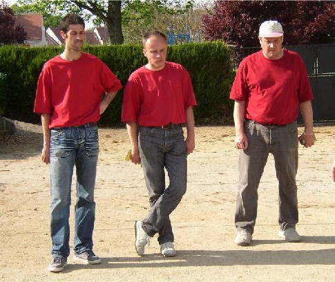 C'est fatiguant la pétanque !!!!!!! C'est fatiguant la pétanque !!!!!!!