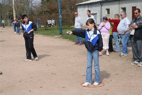Manon VIGNERON a fait une belle partie au tir Manon VIGNERON a fait une belle partie au tir