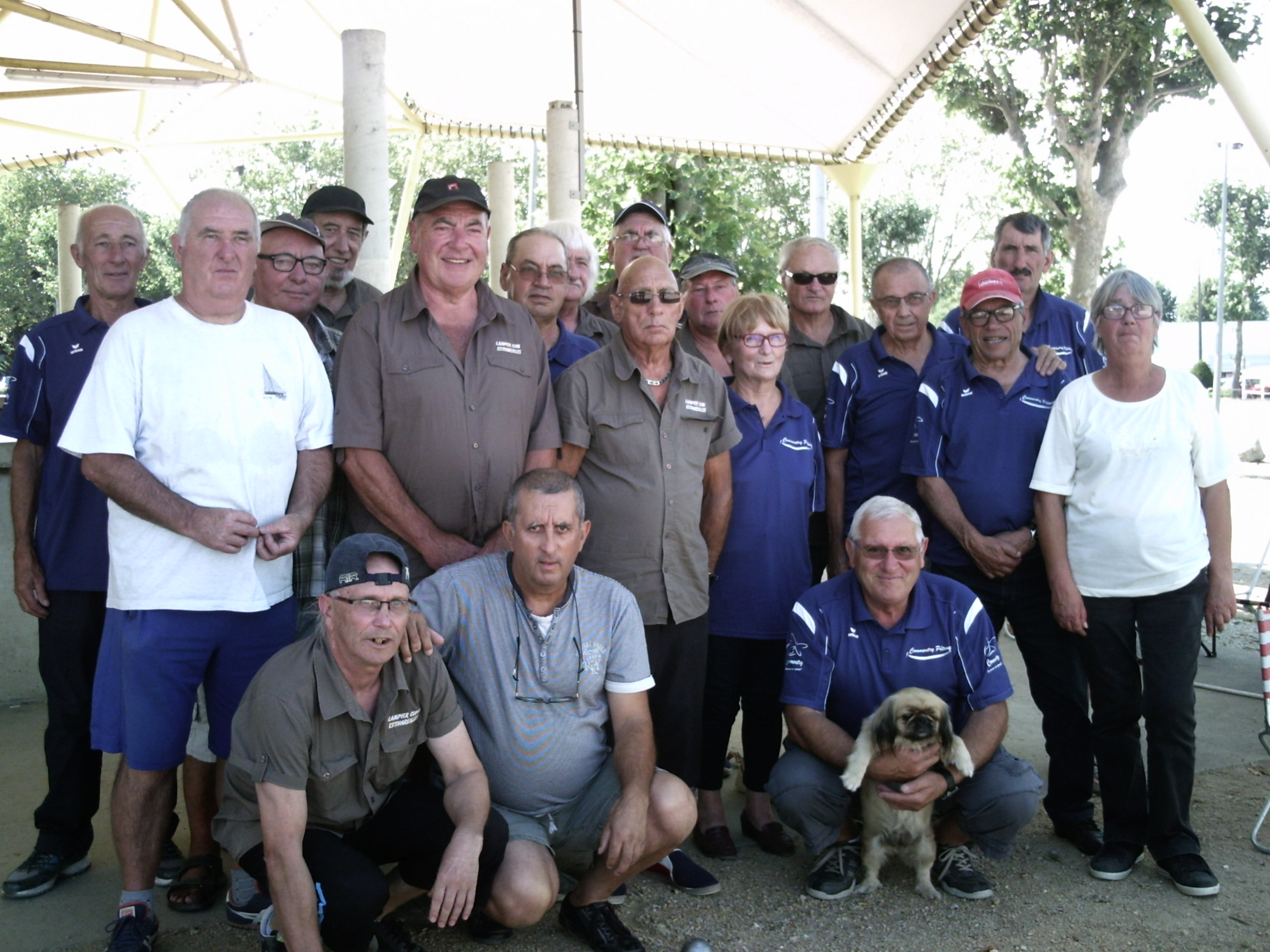 LES VETERANS DOS A DOS LES VETERANS DOS A DOS