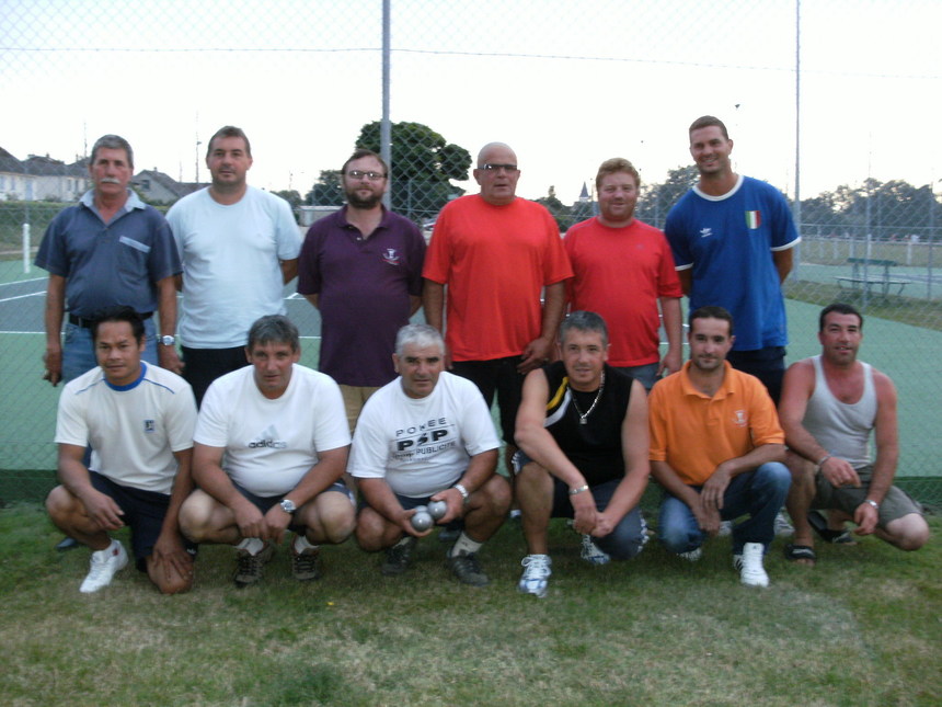 L ' EQUIPE ( B) S ' INCLINE EN 1/2 FINALE L ' EQUIPE ( B) S ' INCLINE EN 1/2 FINALE