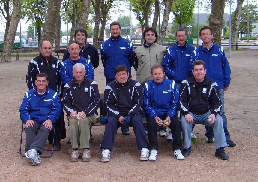 DEFAITE DE L EQUIPE ( A )  FACE A CUSSET