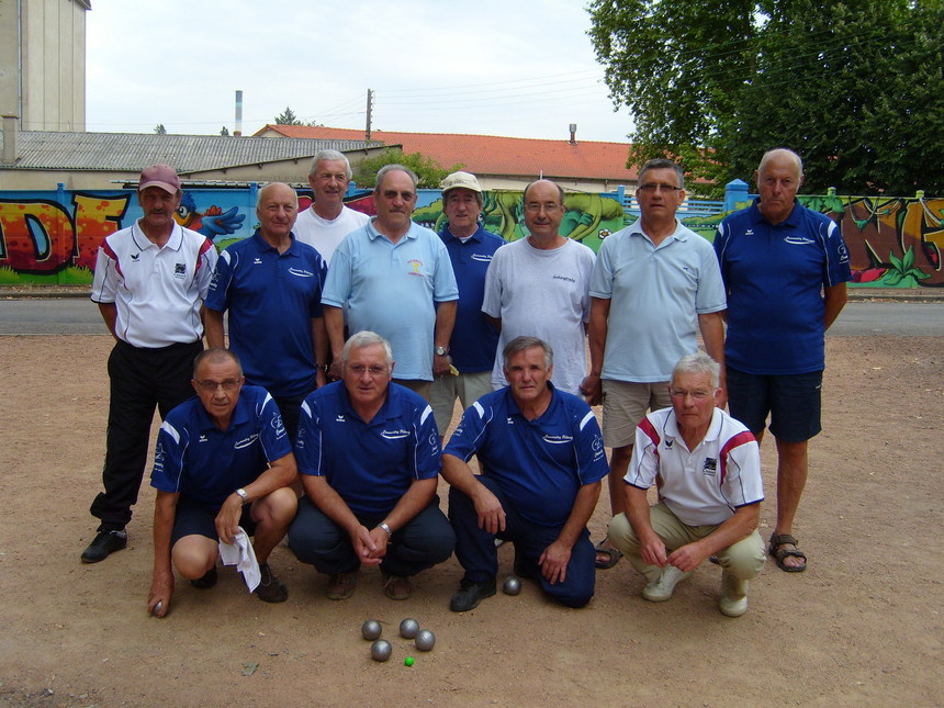 LES VETERANS ( A ) VAINCUS SUR LE FIL 5  -  6 FACE A CUSSET LES VETERANS ( A ) VAINCUS SUR LE FIL 5  -  6 FACE A CUSSET