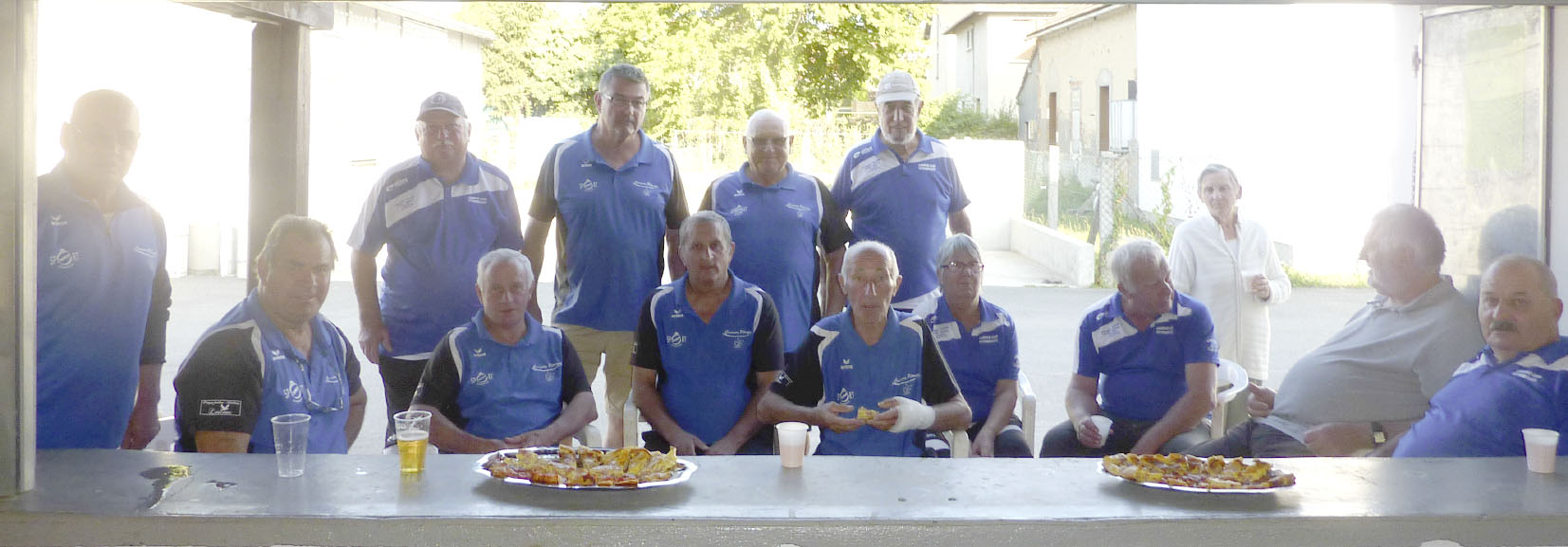 LES VETERANS ENCHAINENT