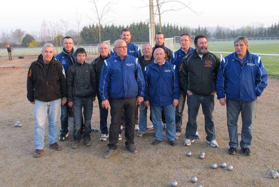 COMMENTRY 18          ASPTT MOULINS 18