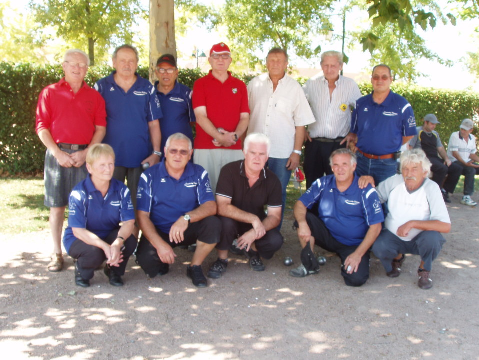 BESSAY 12 - COMMENTRY 24 BESSAY 12 - COMMENTRY 24