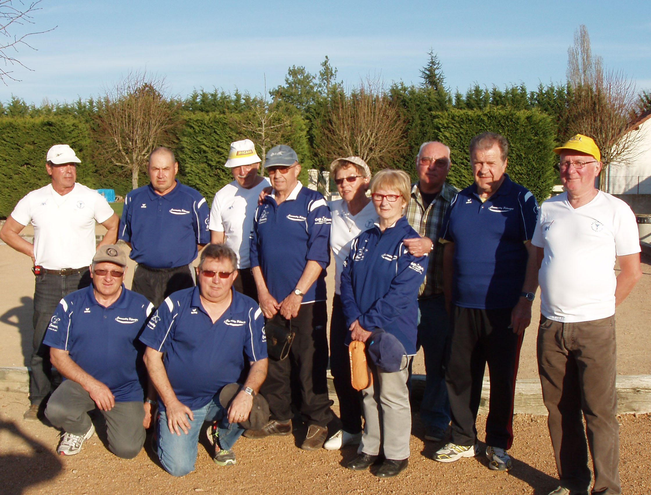 LES VETERANS S'INCLINENT A DOMERAT