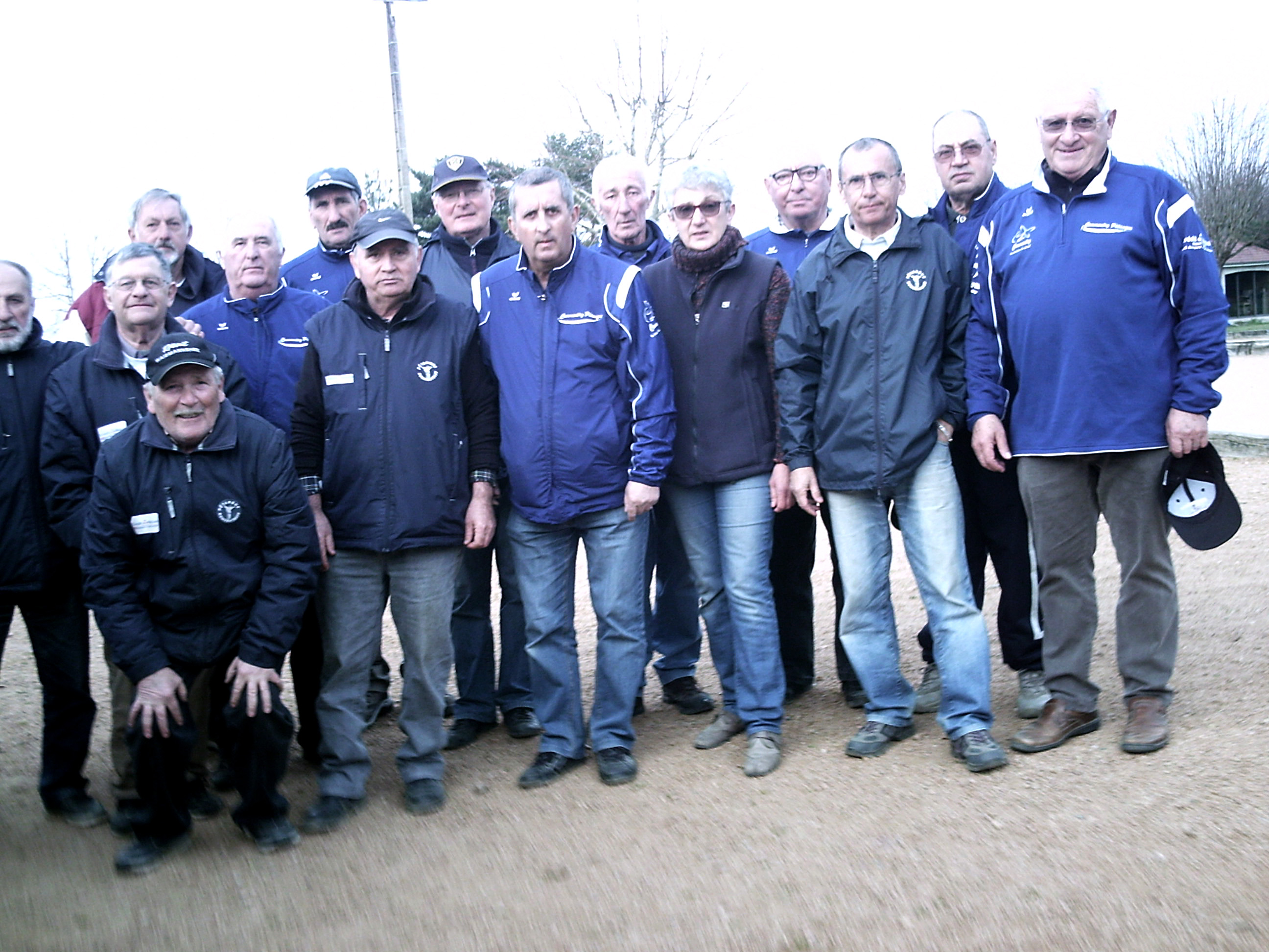 LES VETERANS S'INCLINENT A DOMERAT LES VETERANS S'INCLINENT A DOMERAT