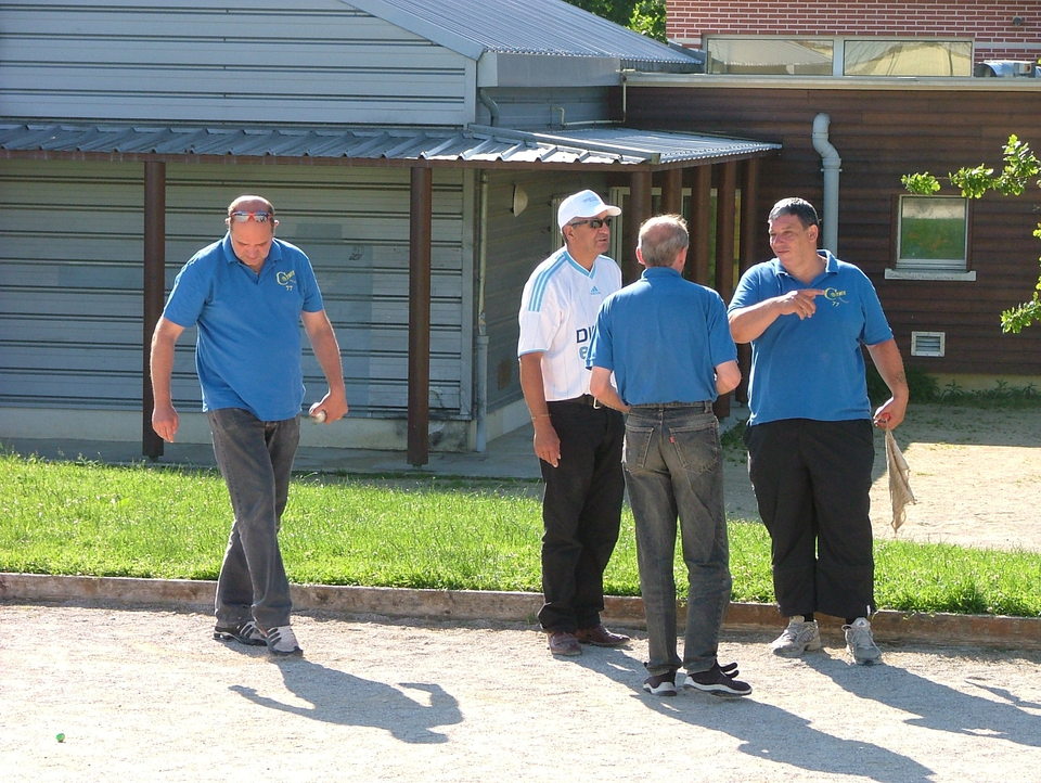 Prestation membres du bureau de la petanque /// membres de la mairie et autres associations