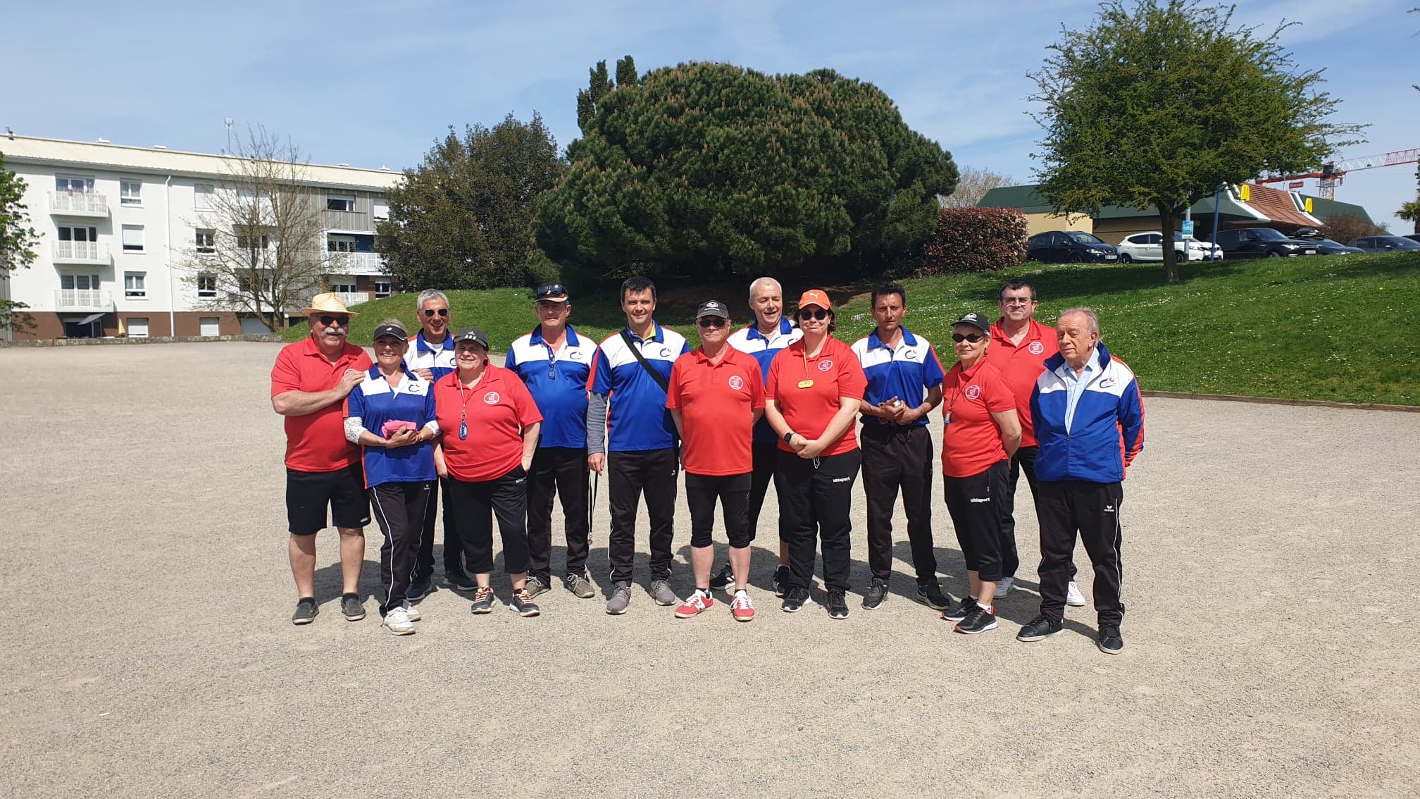 DIMANCHE DE COUPE DIMANCHE DE COUPE