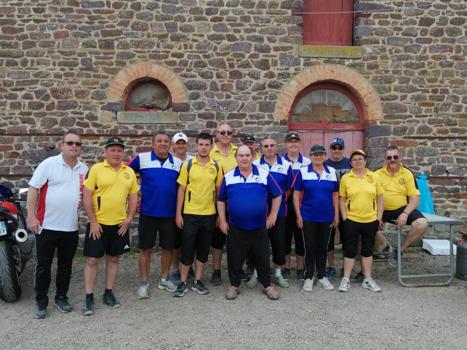 DIMANCHE DE COUPE DIMANCHE DE COUPE