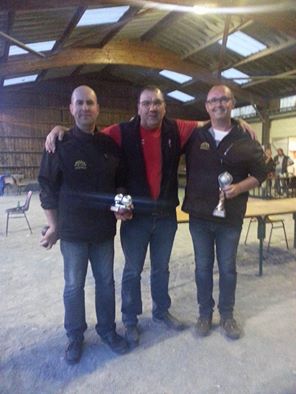 LES VAINQUEURS AVEC SERGE COMBAULT PRESIDENT DE DOL LES VAINQUEURS AVEC SERGE COMBAULT PRESIDENT DE DOL