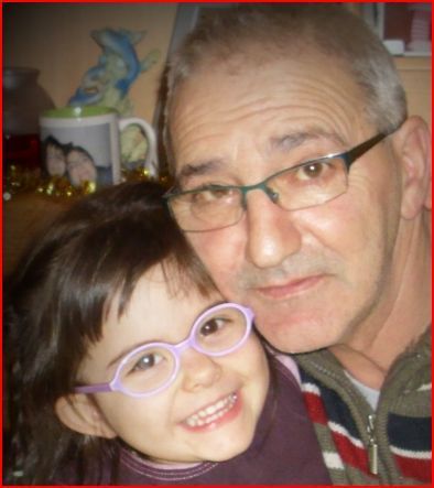 Célia et son Papy Claude Jandeau Célia et son Papy Claude Jandeau