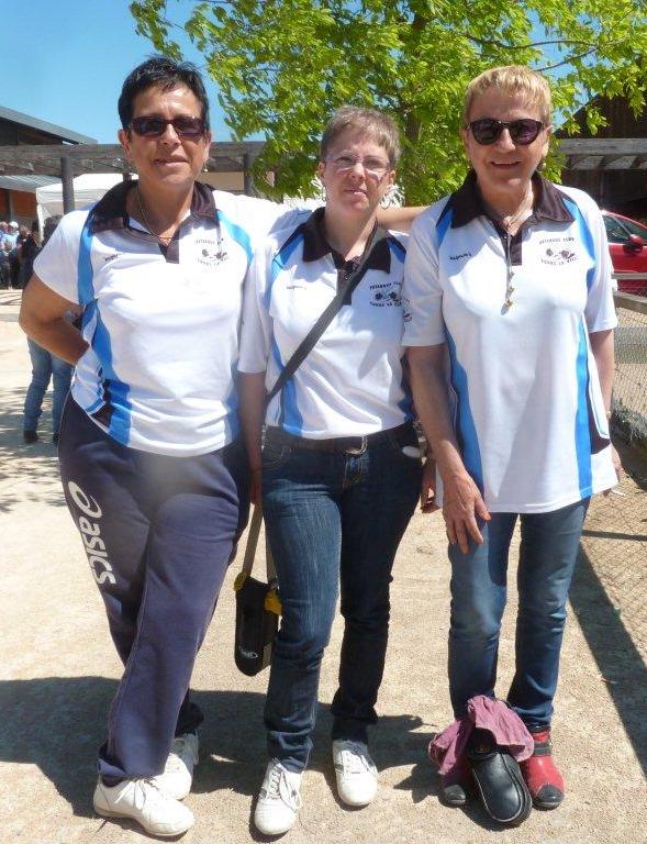 Championnats de Ligue du 17 au 20 mai 2013 triplette femmes : équipe représentant le pétanque club de Cours-laville