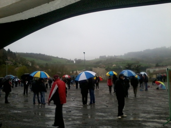 3 triplettes engagées 2 ne sortent pas des poules 1 à laissé passer et pour cause 3 triplettes engagées 2 ne sortent pas des poules 1 à laissé passer et pour cause