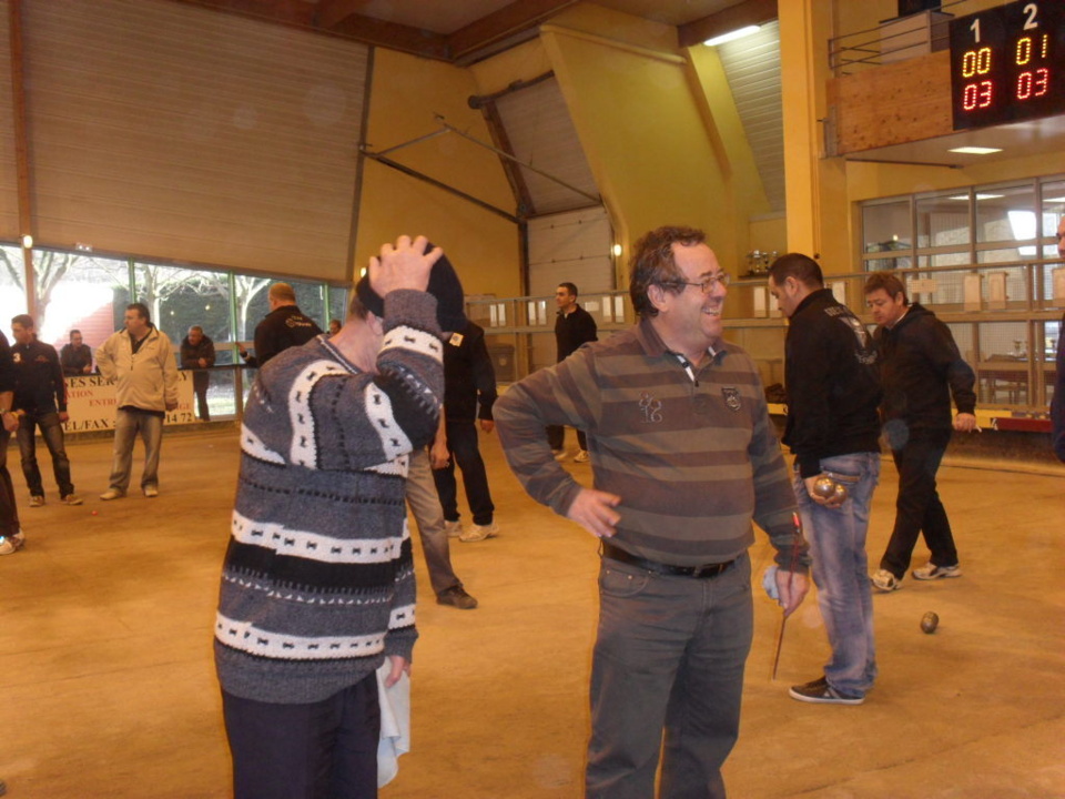 yves et raymond en pleine action yves et raymond en pleine action