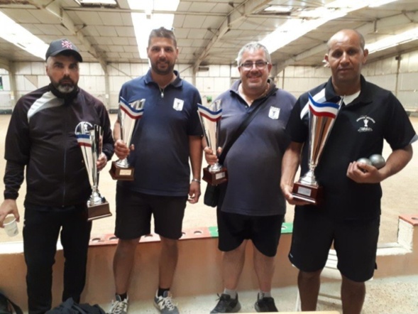 Les champions et les vices-champions David Godin et Anthony Harrang du club de Lado (45) Les champions et les vices-champions David Godin et Anthony Harrang du club de Lado (45)