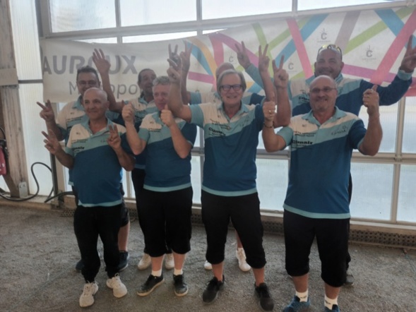 Langon (féminin),  St Germain du Puy(Open),  St Jean de la Ruelle(Vétérans) champions CRC 2023. Bravo à ces 3 équipes