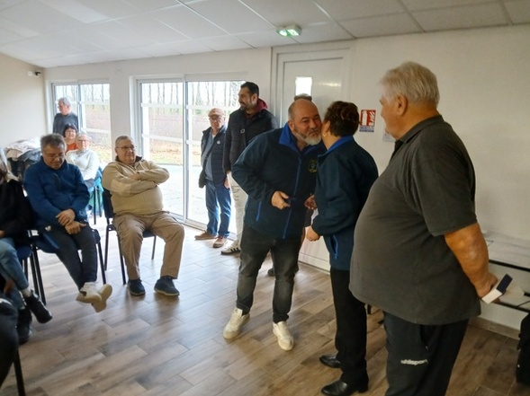 PV de l'AG du Comité Régional Centre Val de Loire et CR de la réunion du 06/12 PV de l'AG du Comité Régional Centre Val de Loire et CR de la réunion du 06/12