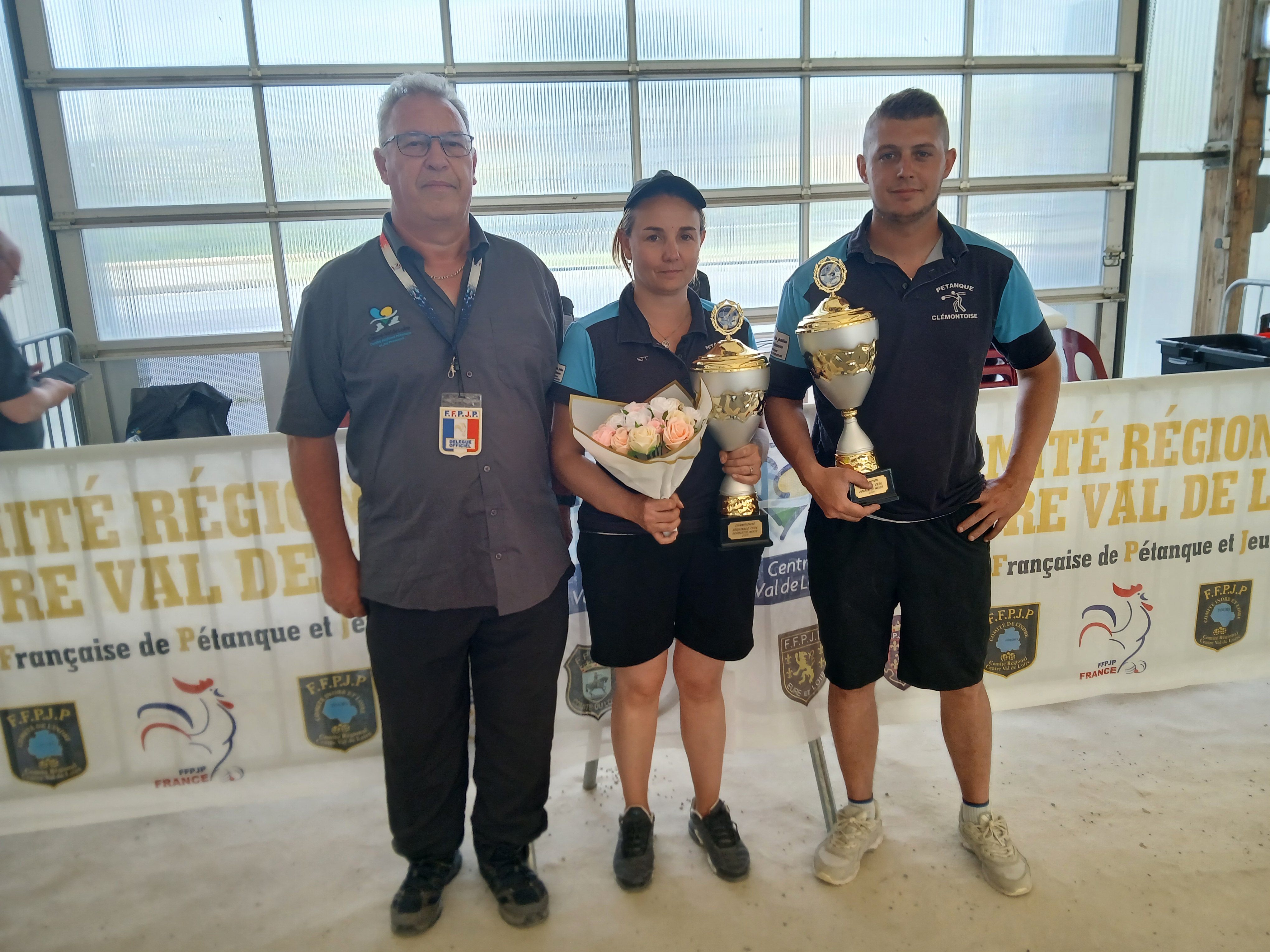 Céline Viot et Peter Ribet ( Clémont CD18) Champions Régional Doublette Mixte