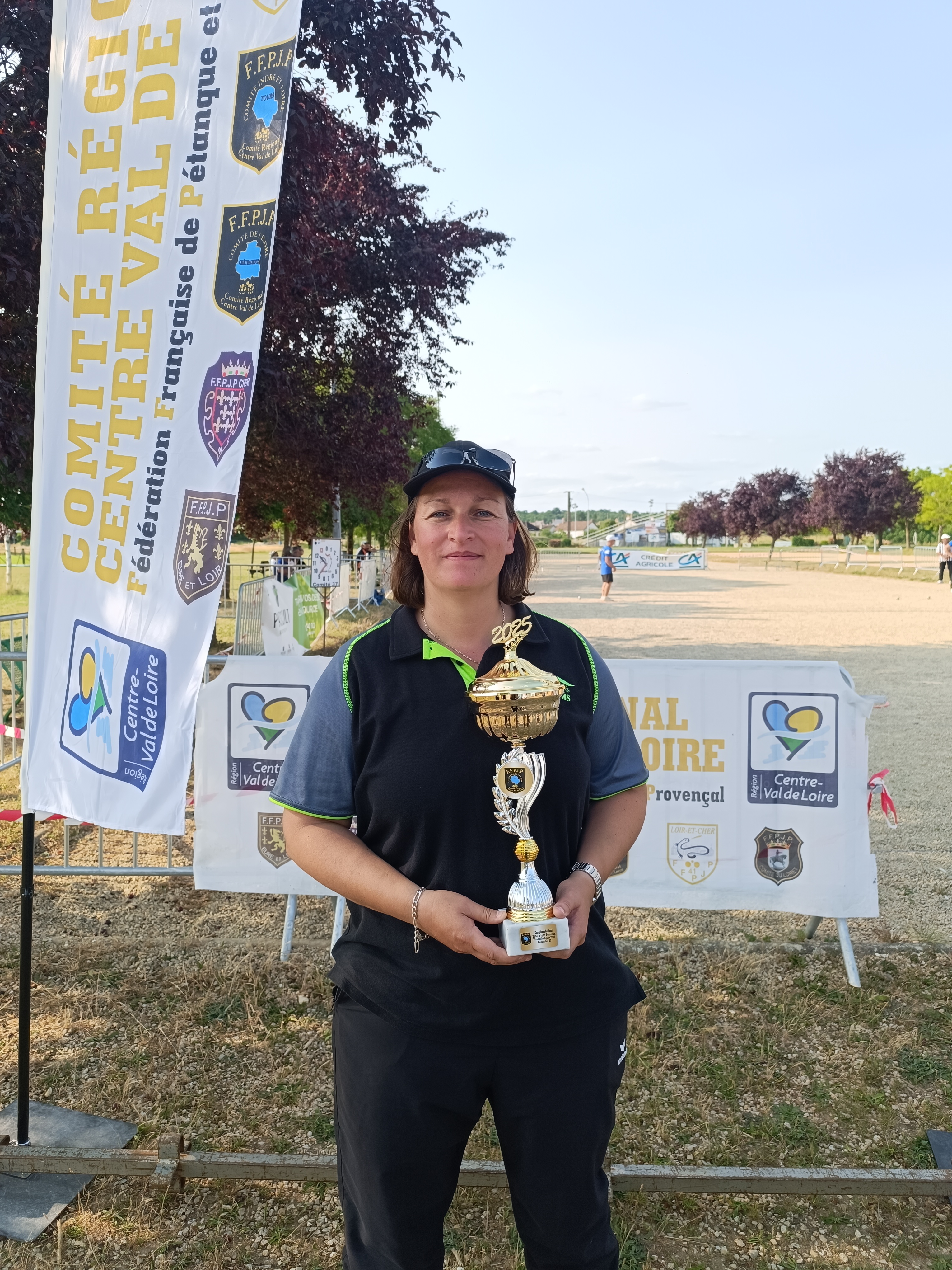 Prescilia Roussel Championne Régional Individuel Féminin ( CB Vernois CD 28) / Christophe Petit et Richard Diot Champions Doublettes Masculin ( Hanches CD 28)